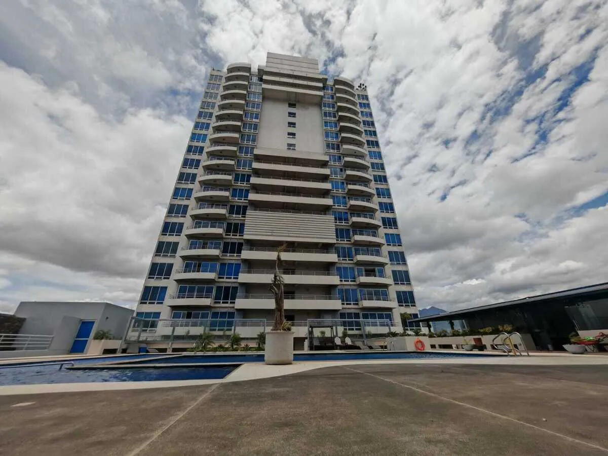 Apartamento en Torres de Paseo Colón