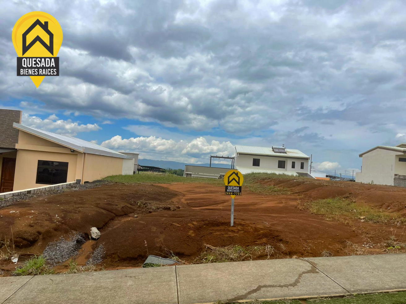 Terreno en Condominio Loma Sol