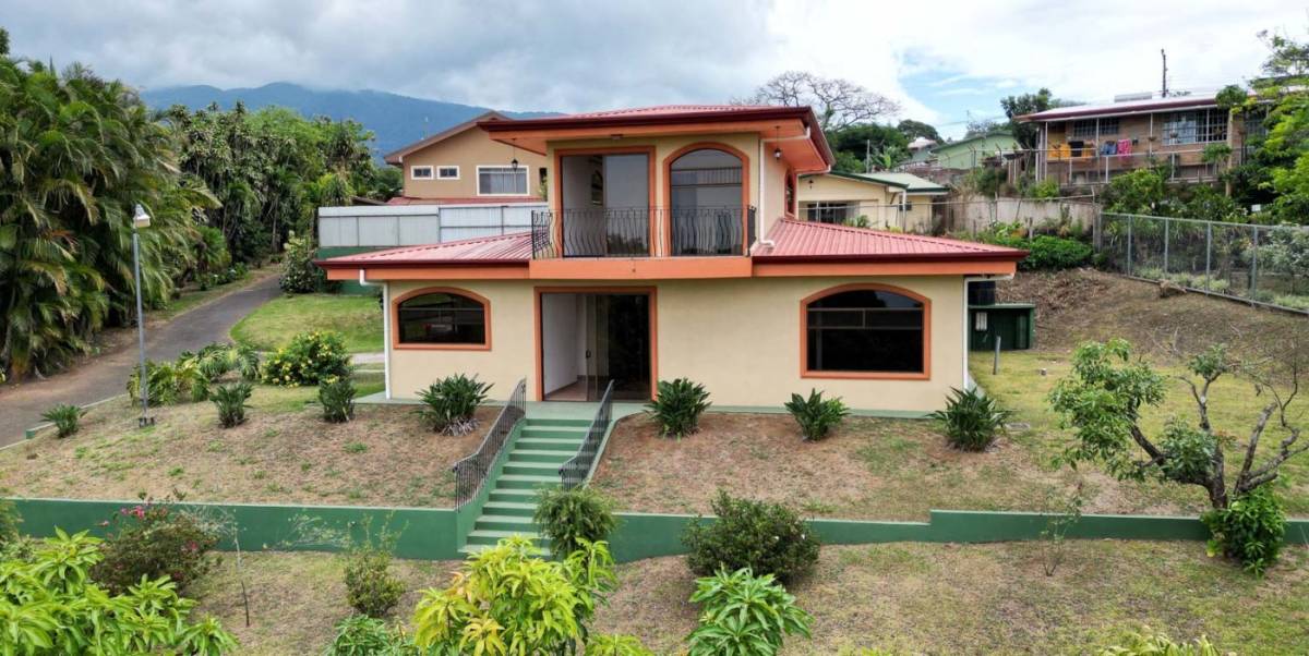 House at San Isidro