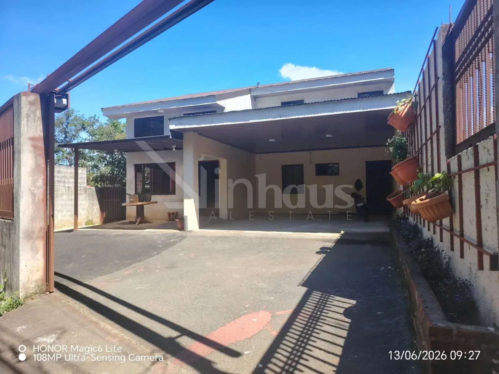 Property at Jesús