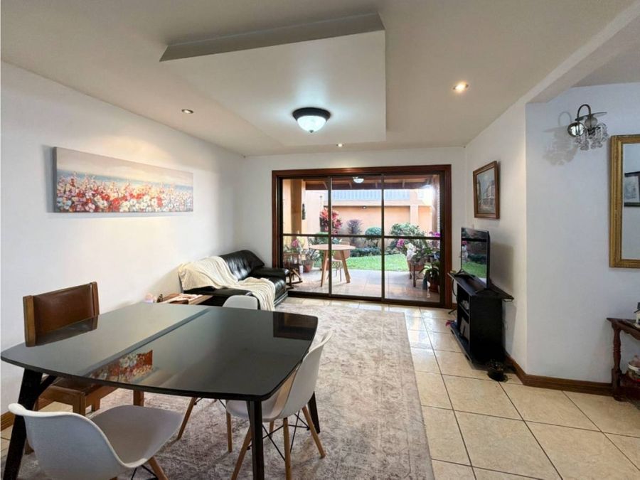 House at Anselmo Llorente