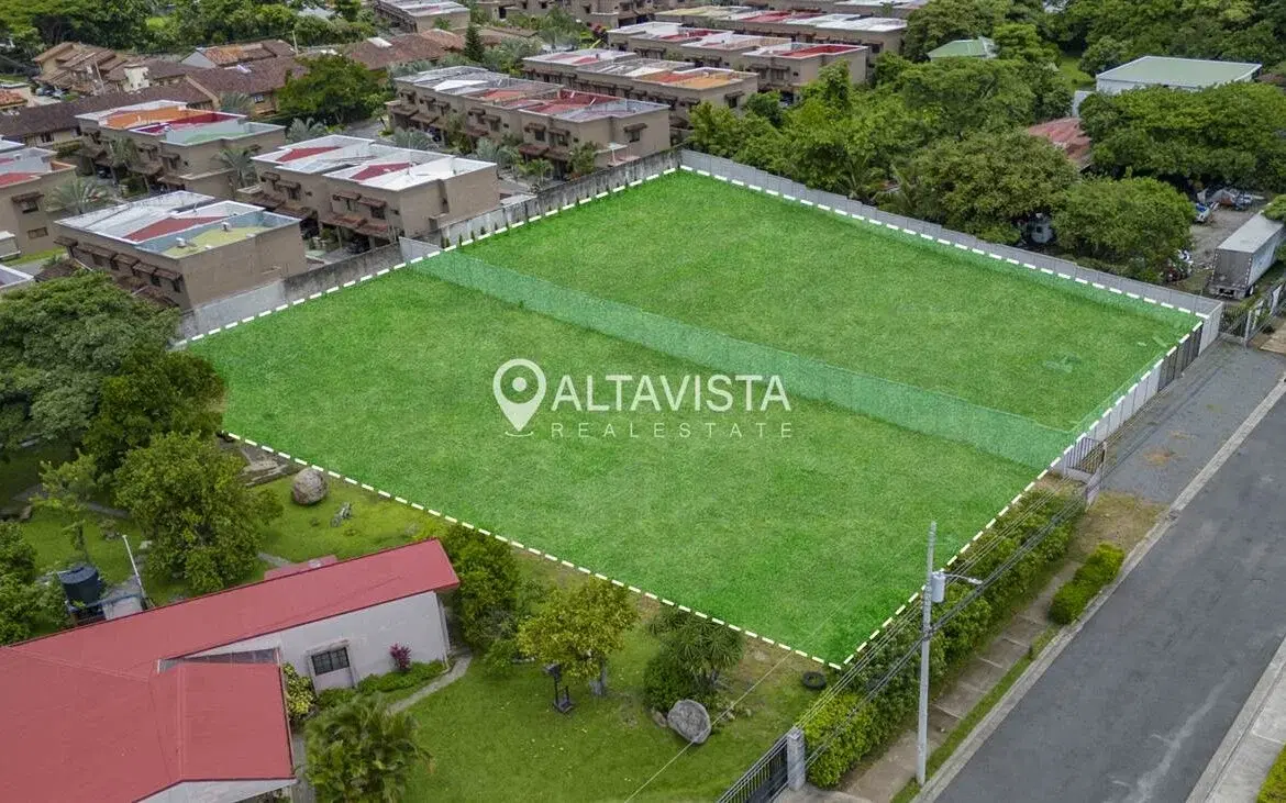 Terreno en Santa Ana