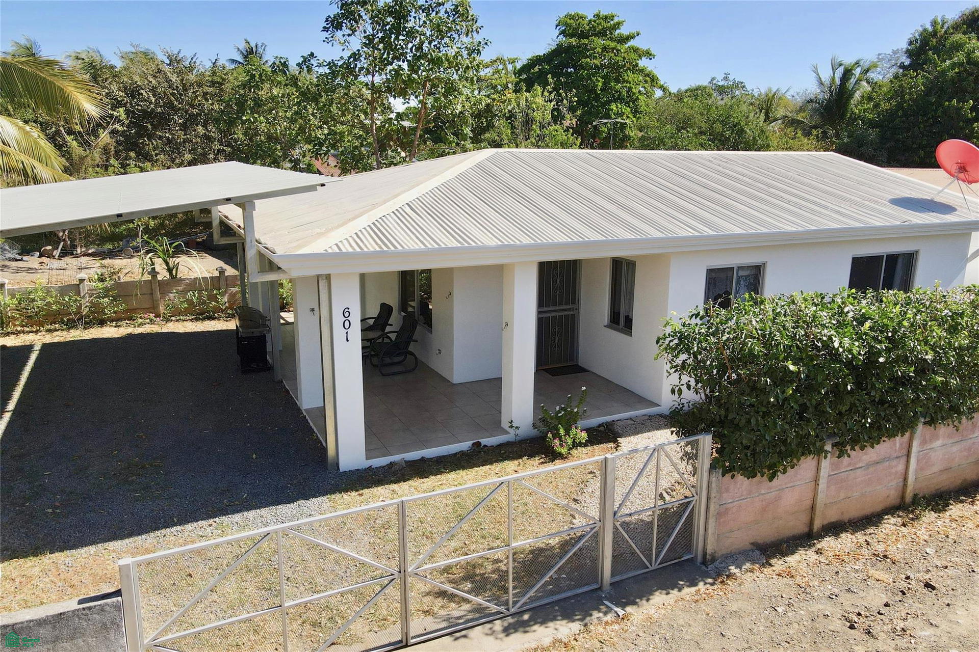 House at Sardinal