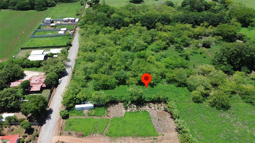 Land at Tamarindo