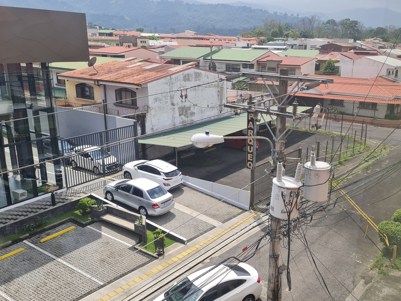 Commercial at Curridabat