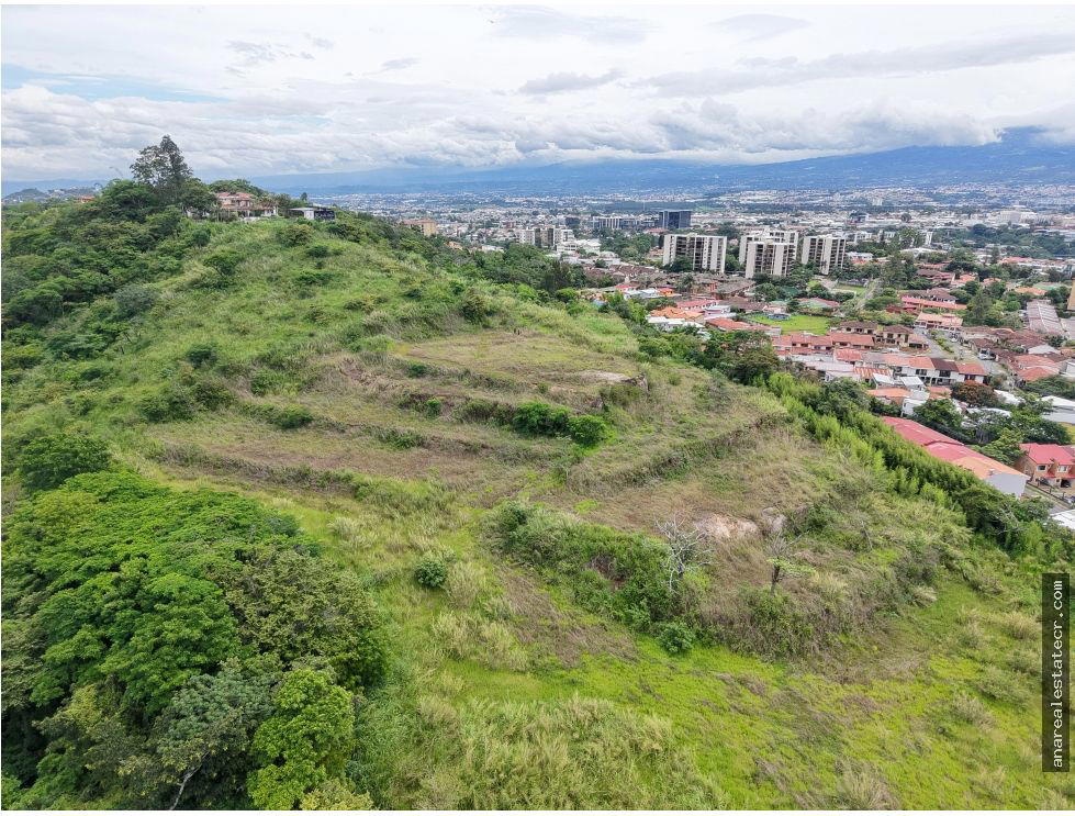 Terreno en Escazú