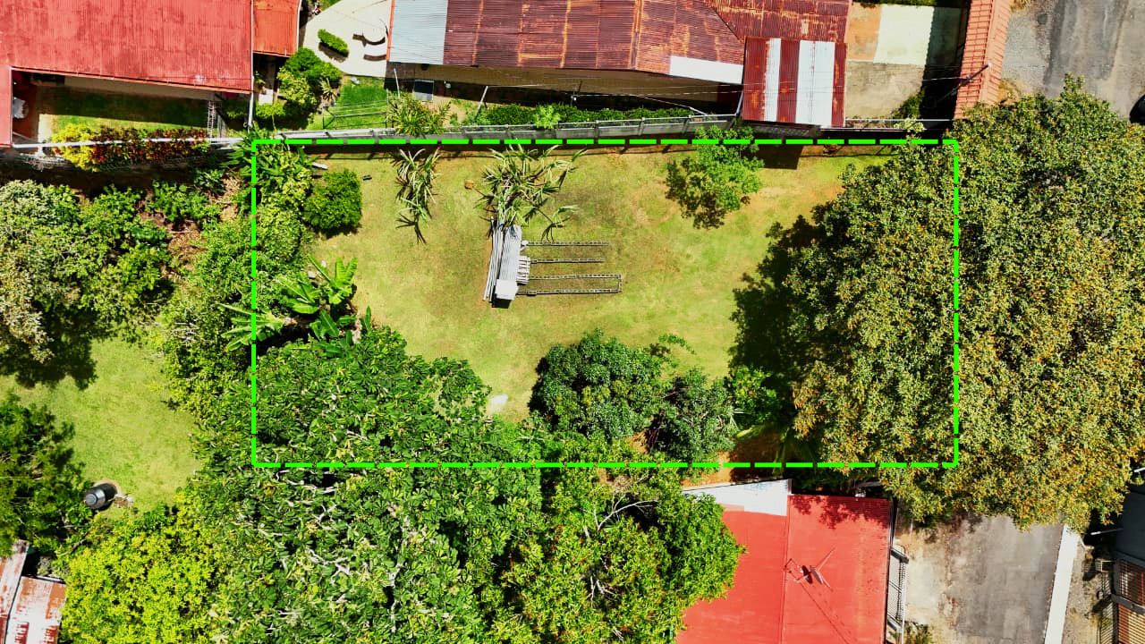 Land at Daniel Flores