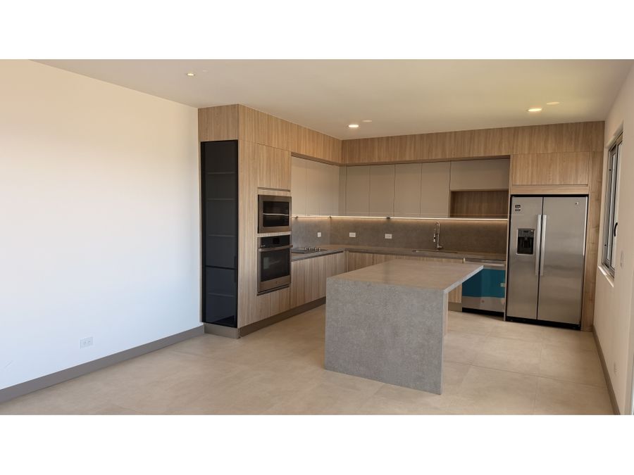 ¡Se Vende! Lujoso Apartamento en Condominio | Guachipelin, Escazú