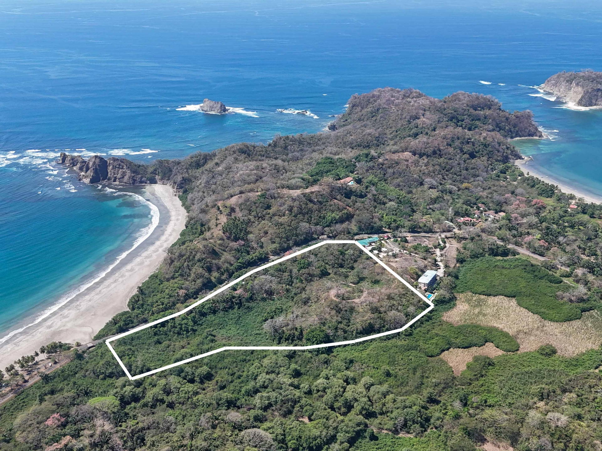 Propiedad en Playa Carrillo