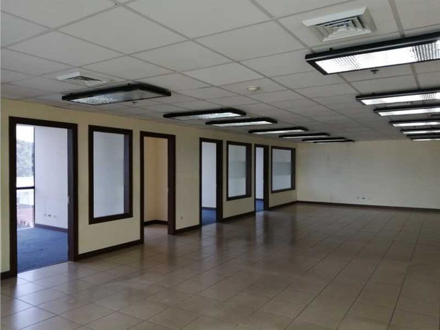 Oficina en Mata Redonda