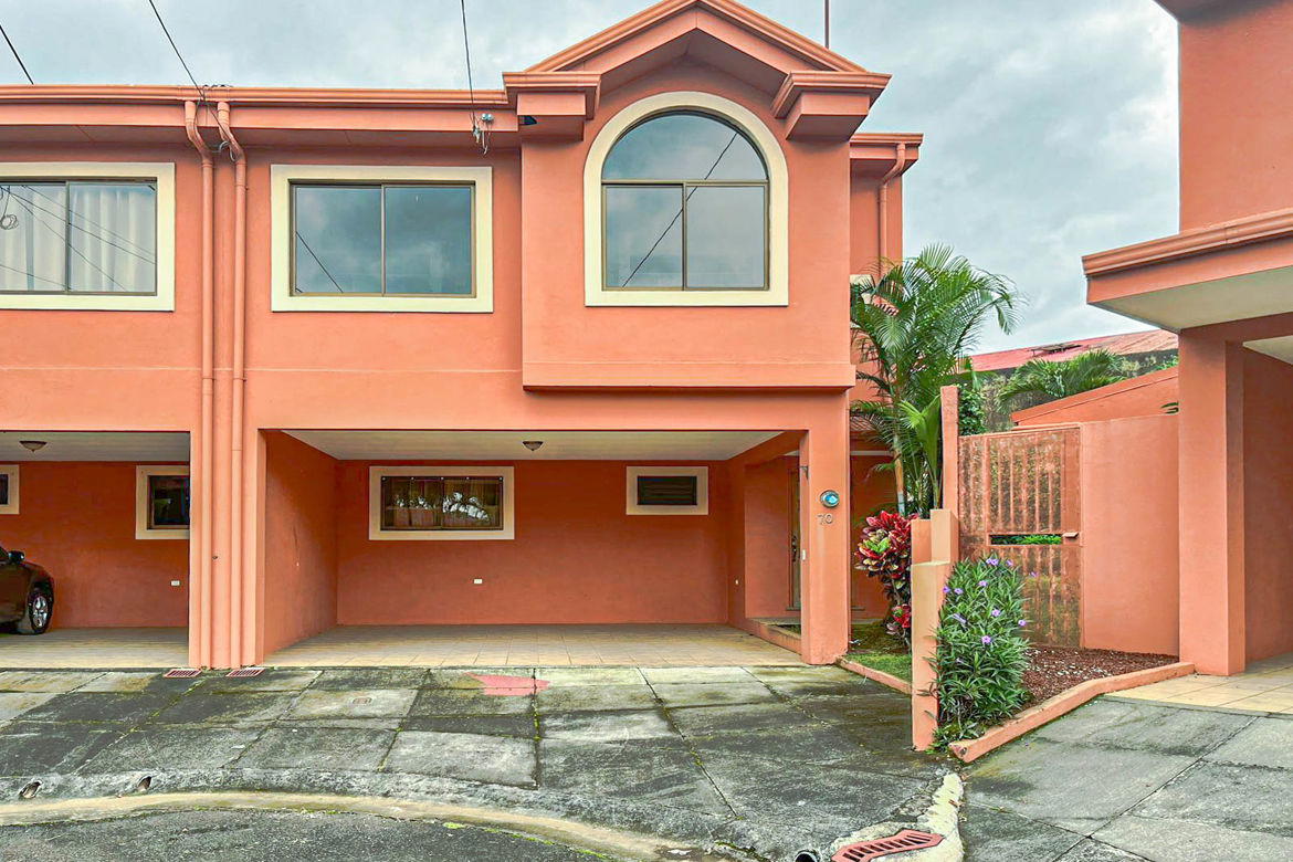 Casa en Condominio Avicennia