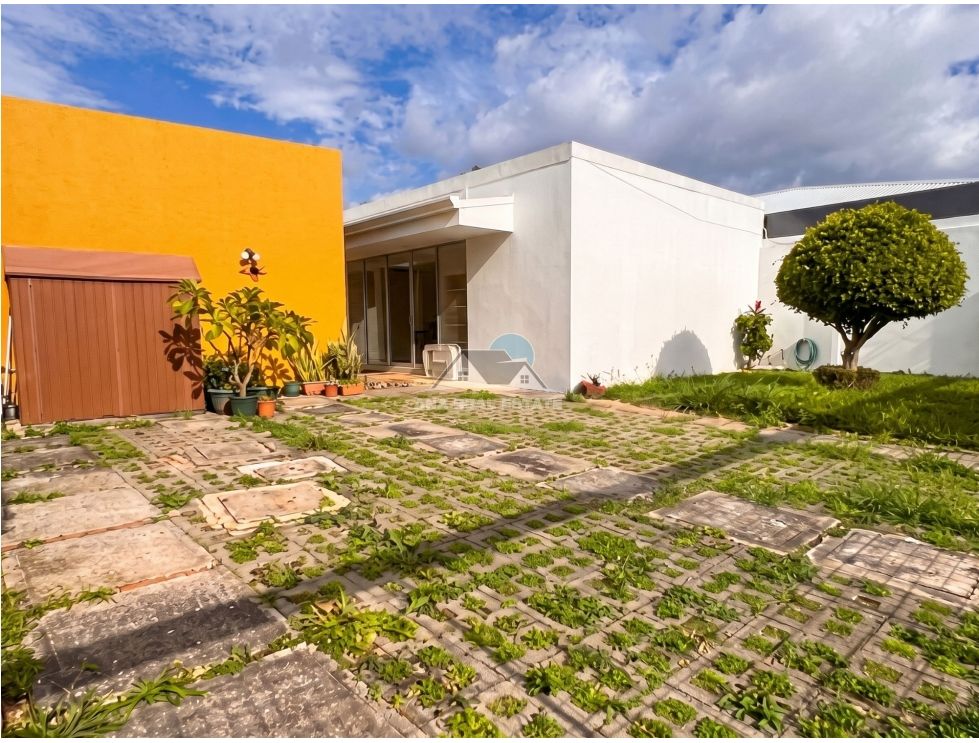 Casa en Bosques de Doña Rosa