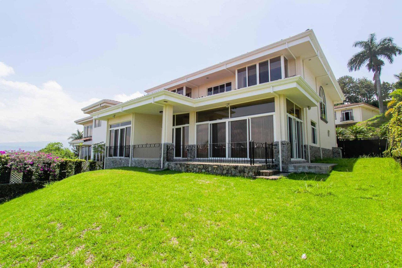 Property at Escazú