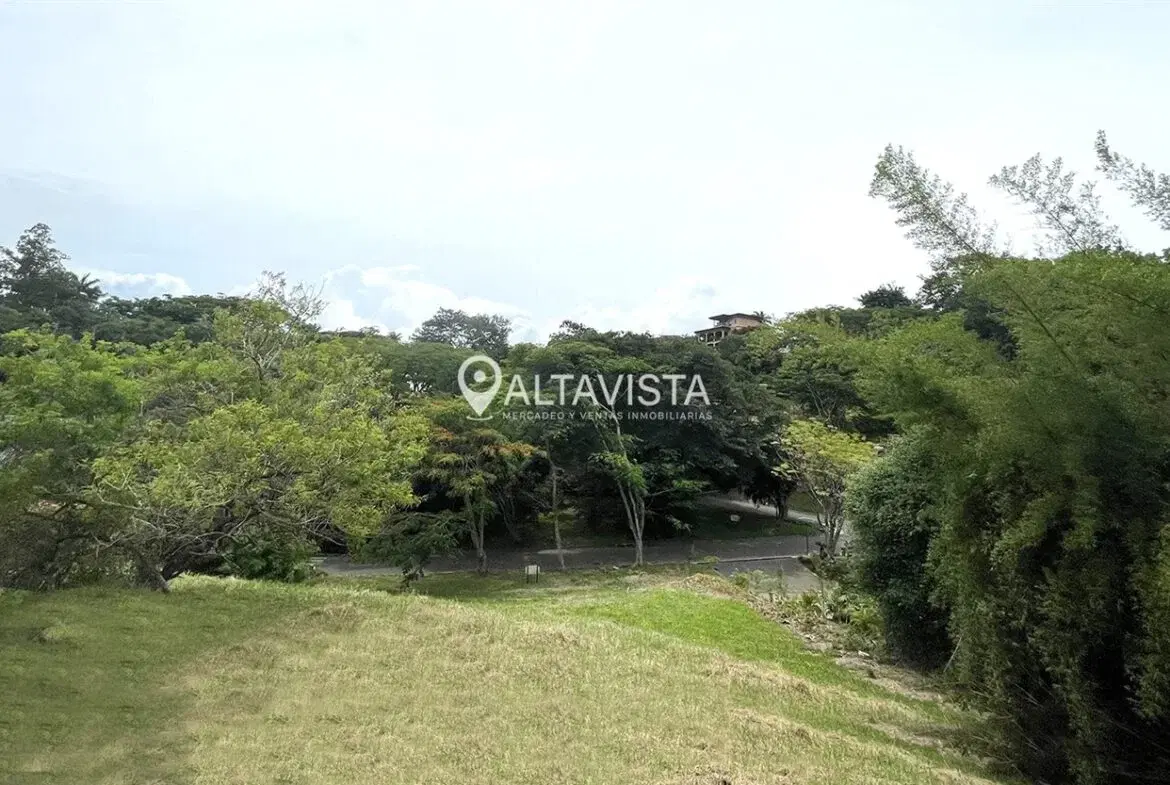 Terreno en Santa Ana
