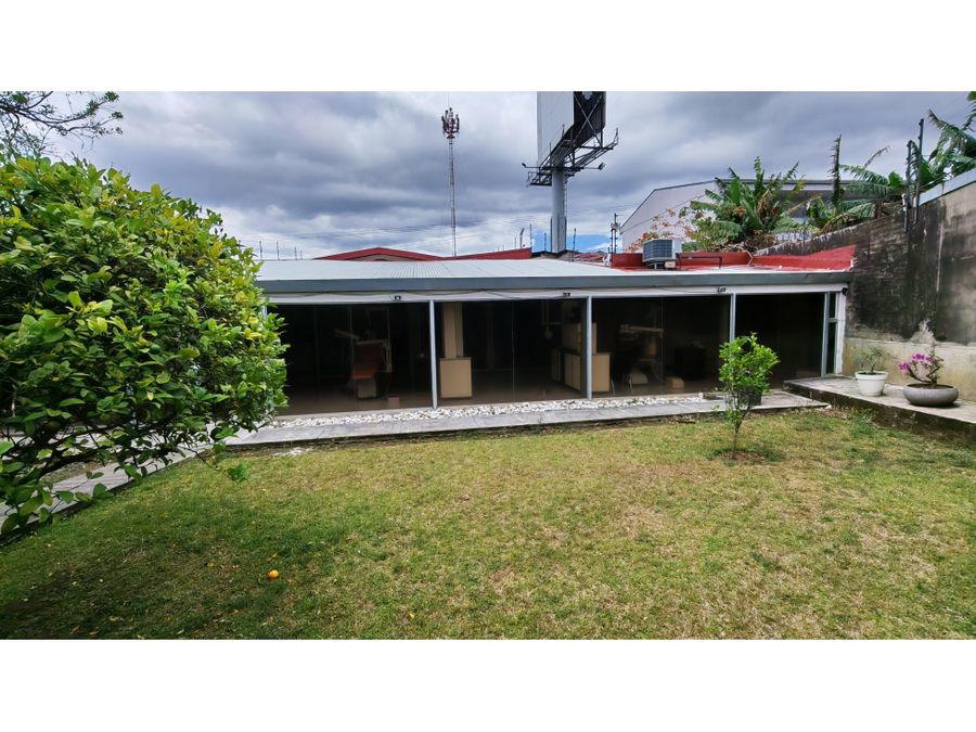 Comercial en Calle Blancos