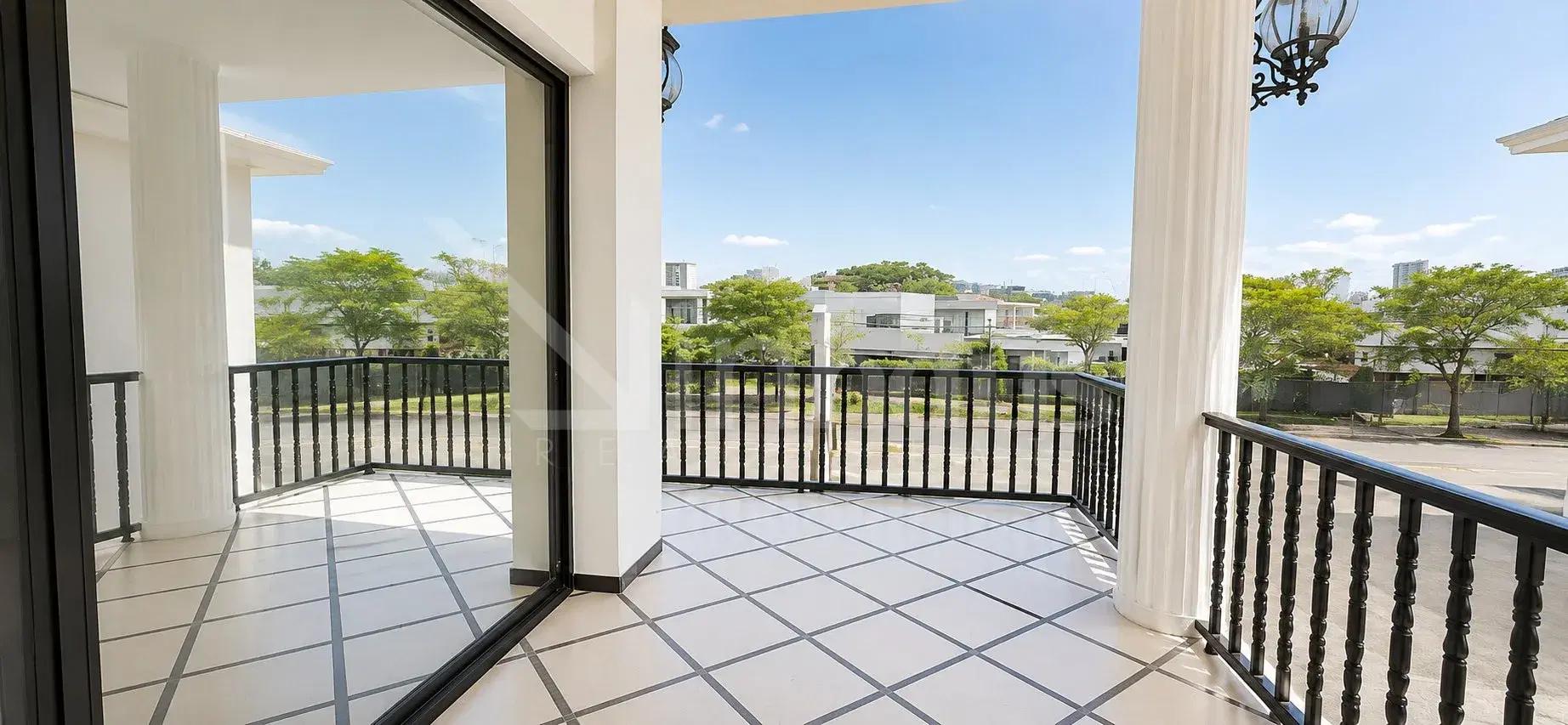 Commercial at San Rafael