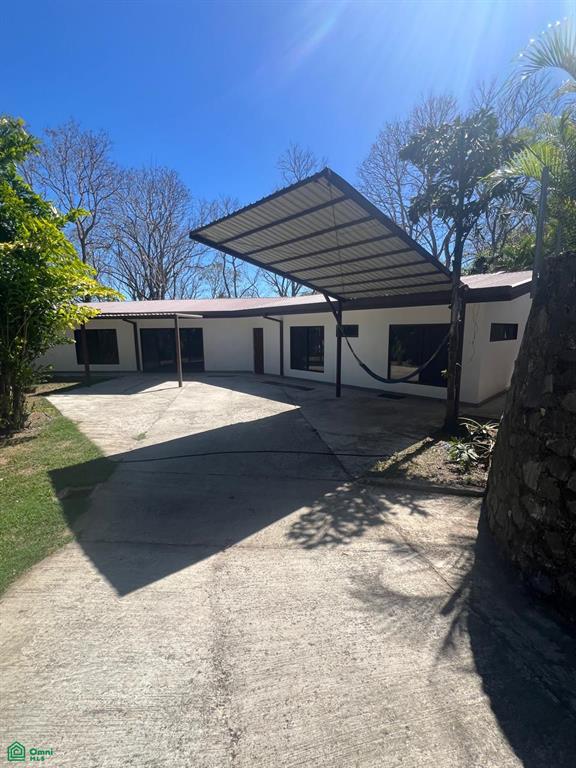 House at Atenas