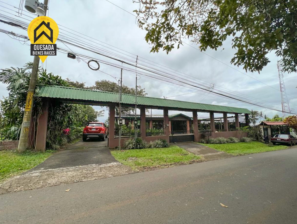 House at Puente de Piedra
