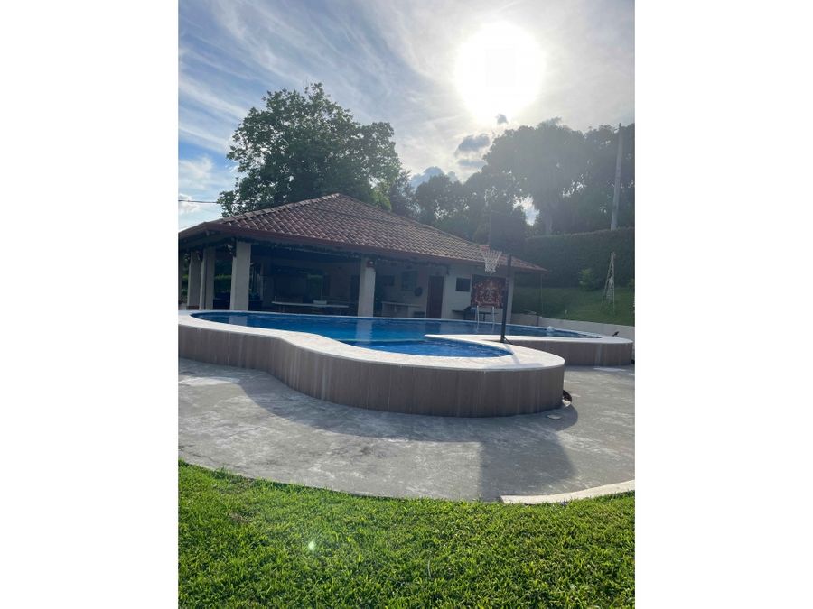 Terreno en Plantation Estates