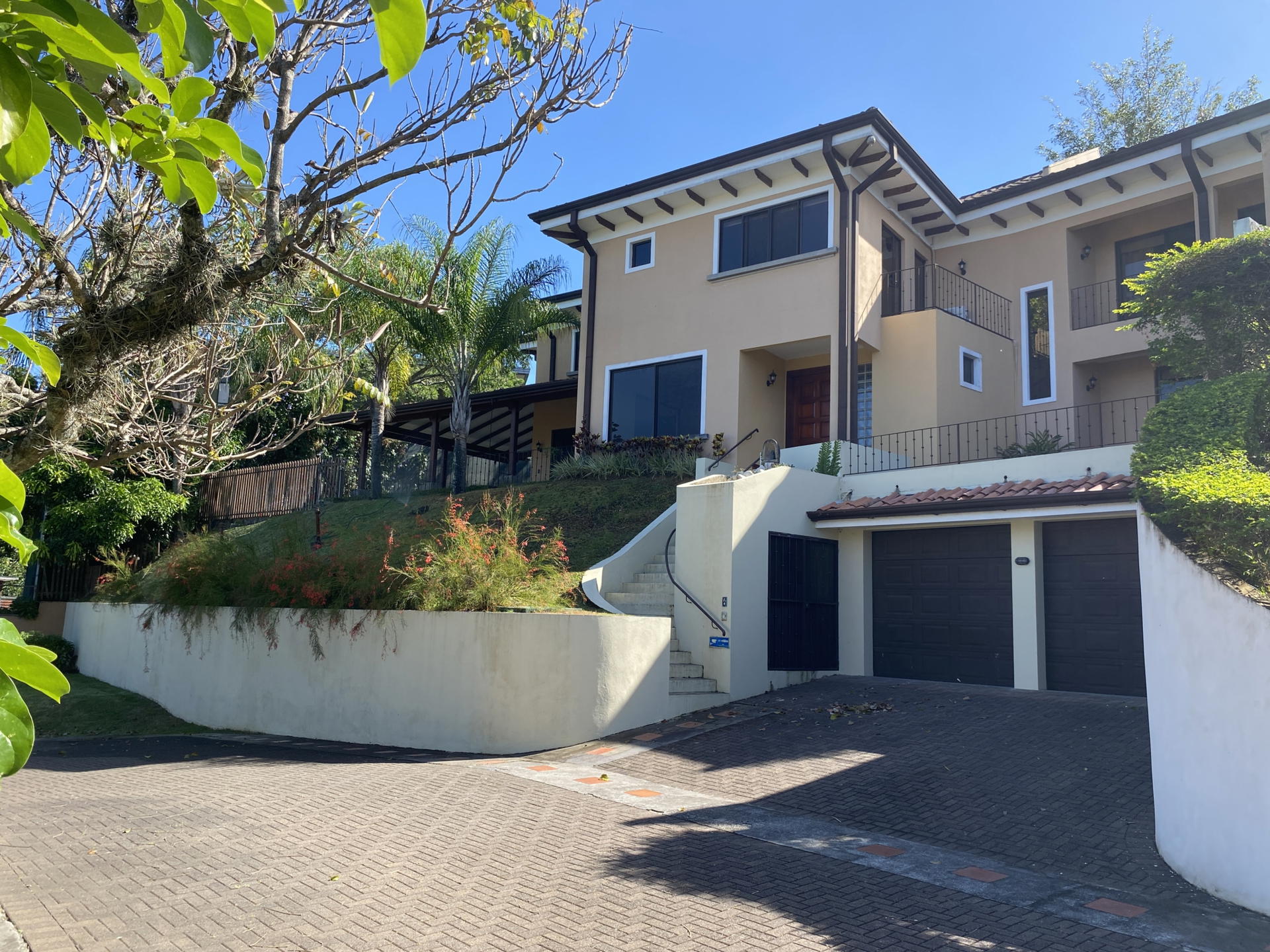 House at Santa Ana