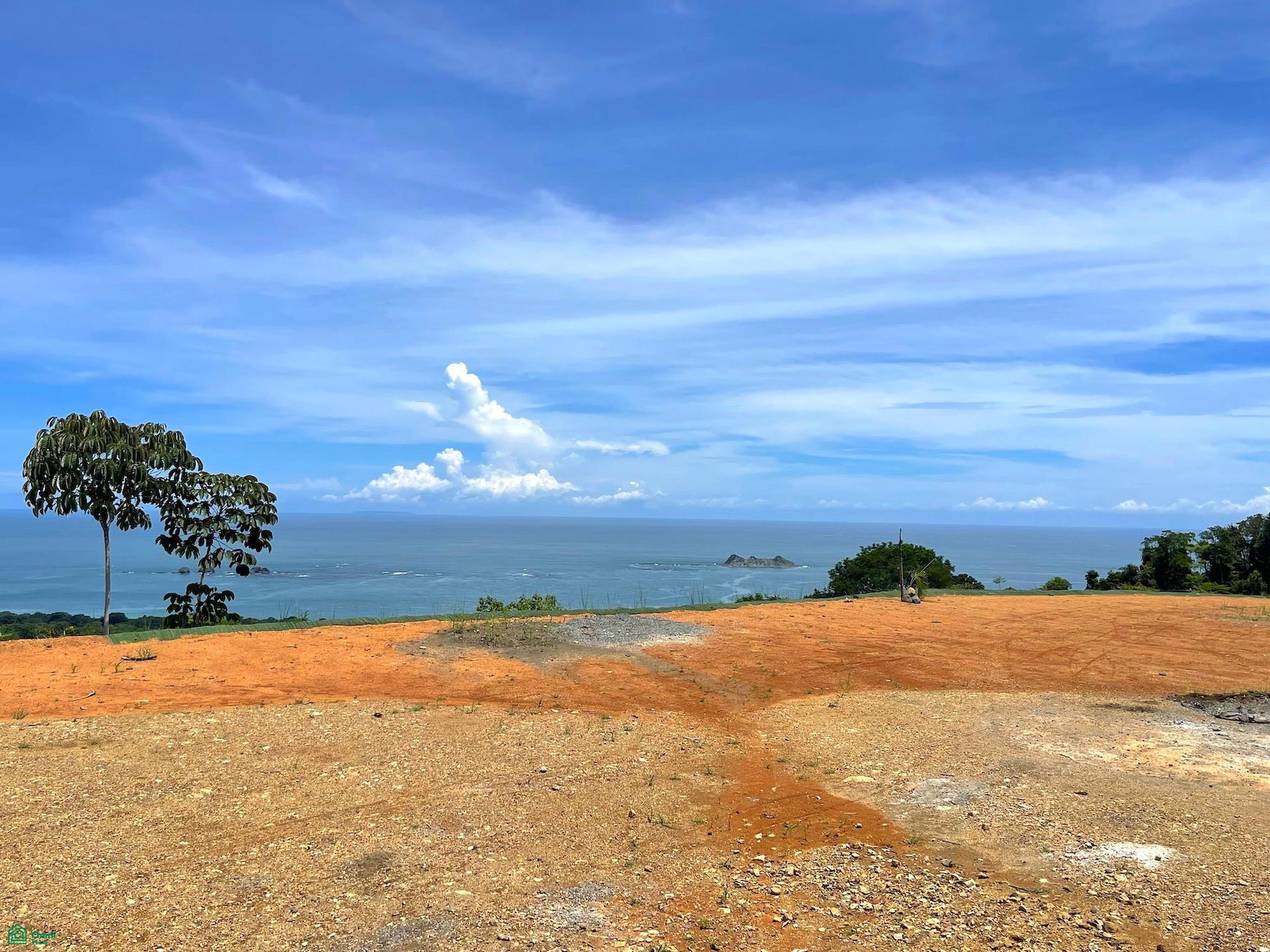 Land at Bahía Ballena