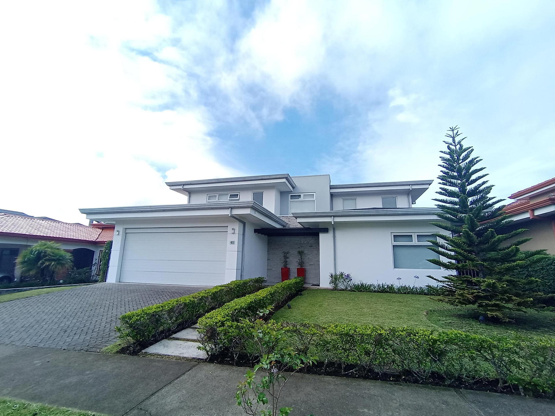 House at San Isidro