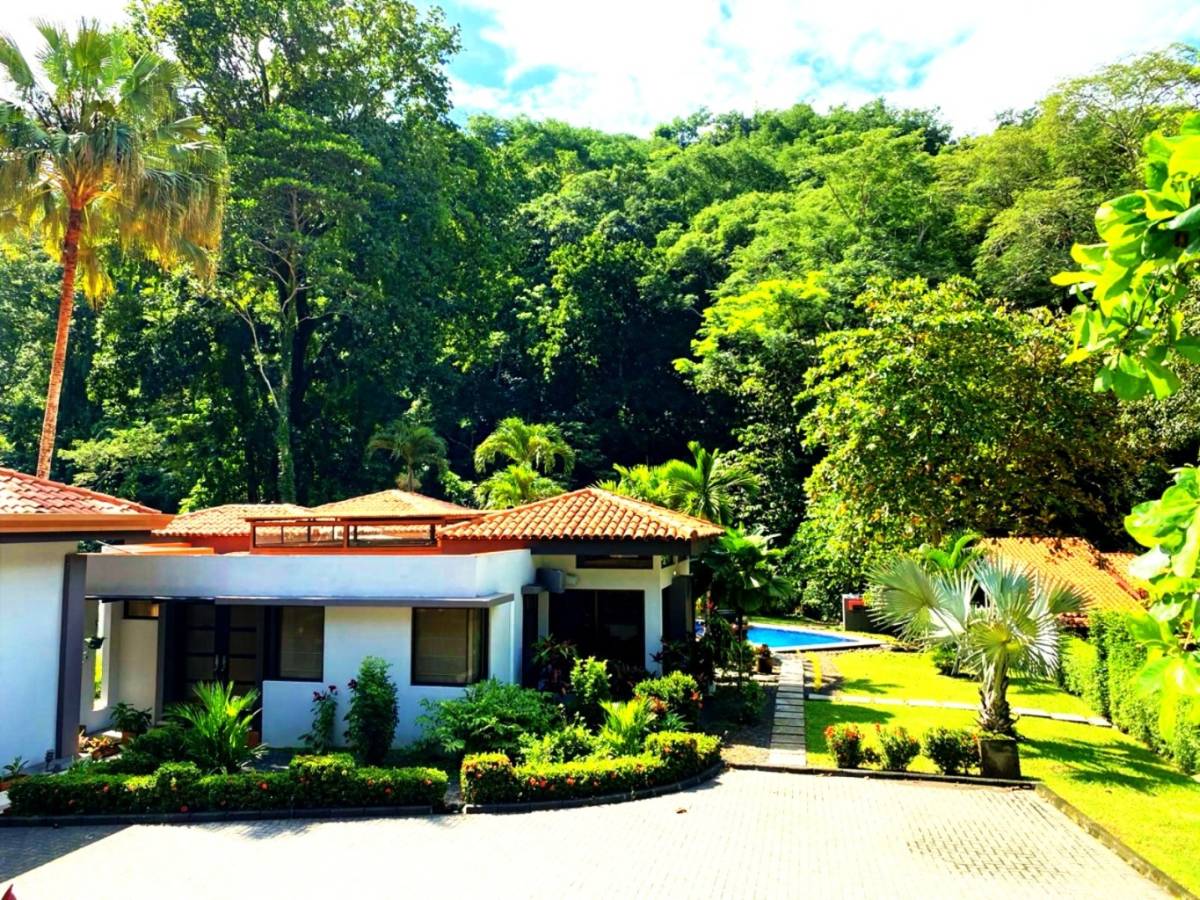 House at Camaronal