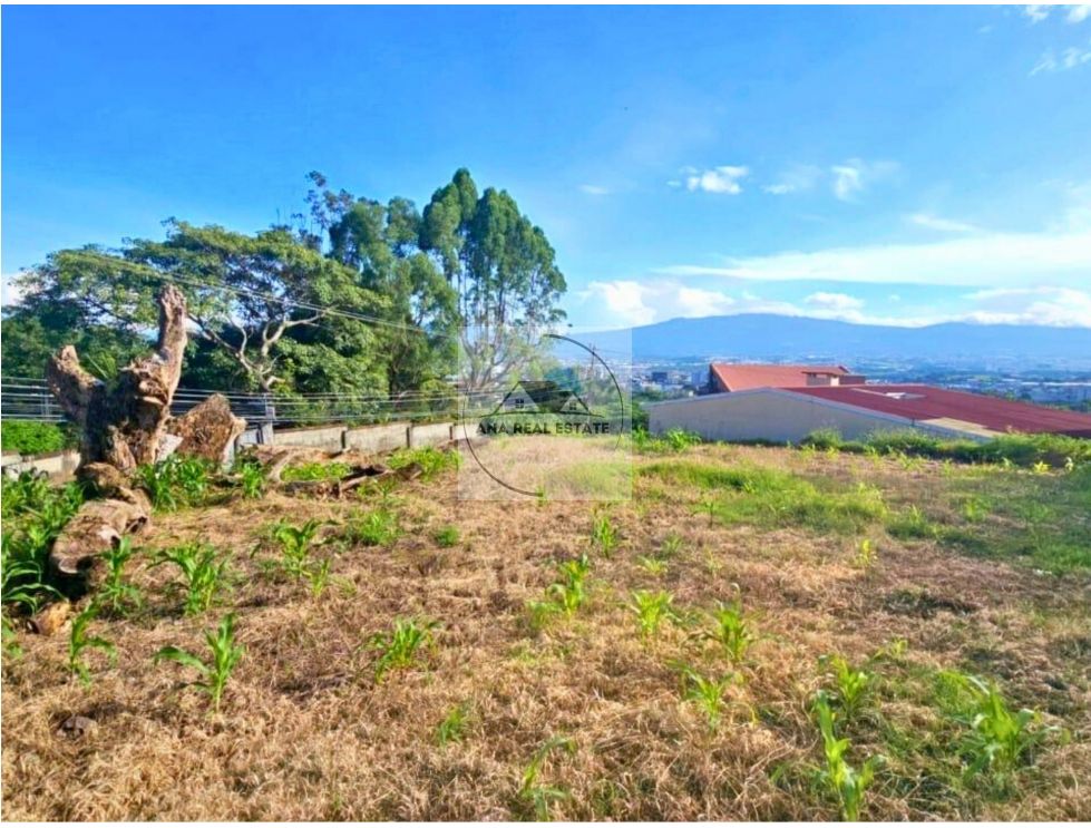 Terreno en Escazú