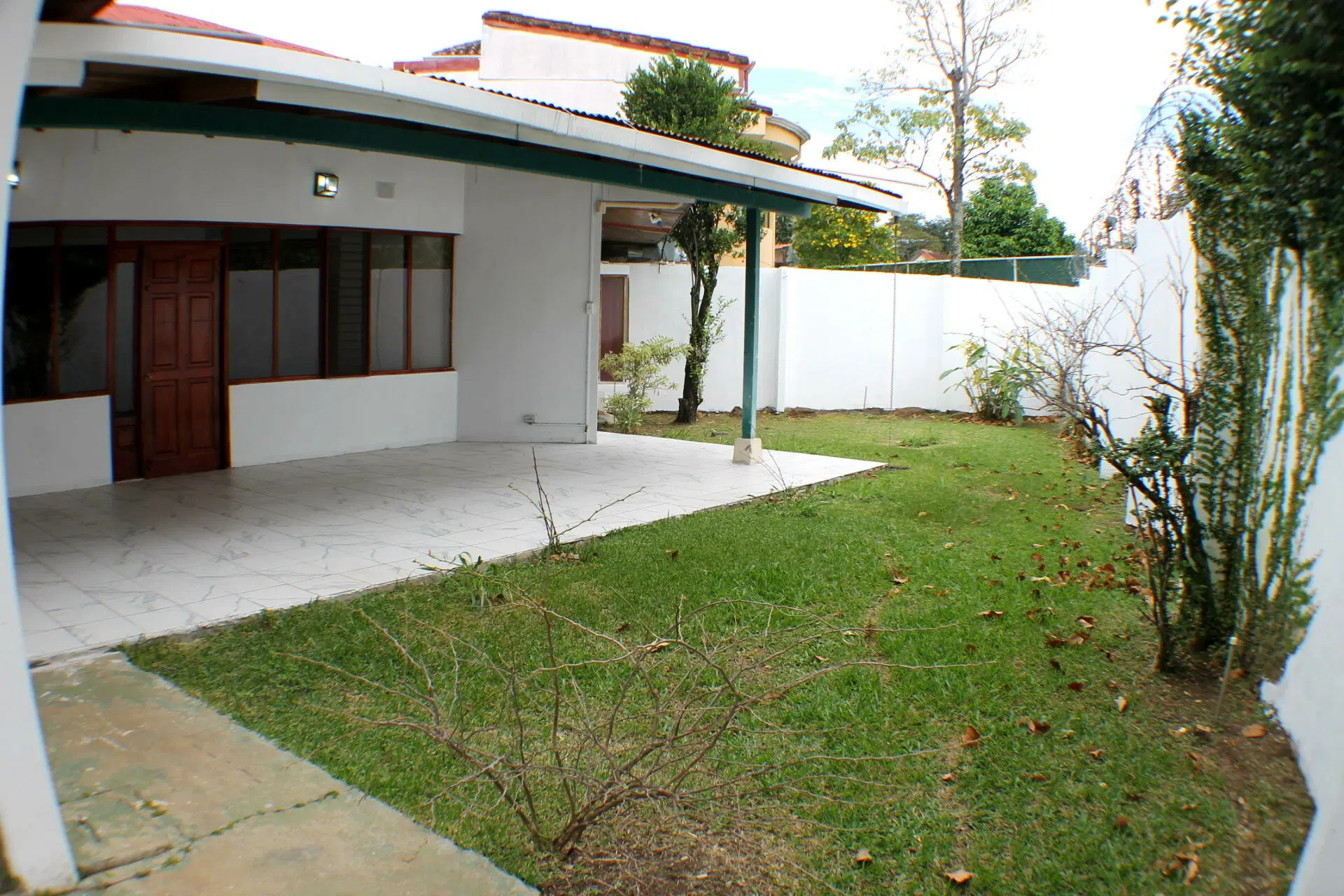 Casa en Bosques de Doña Rosa