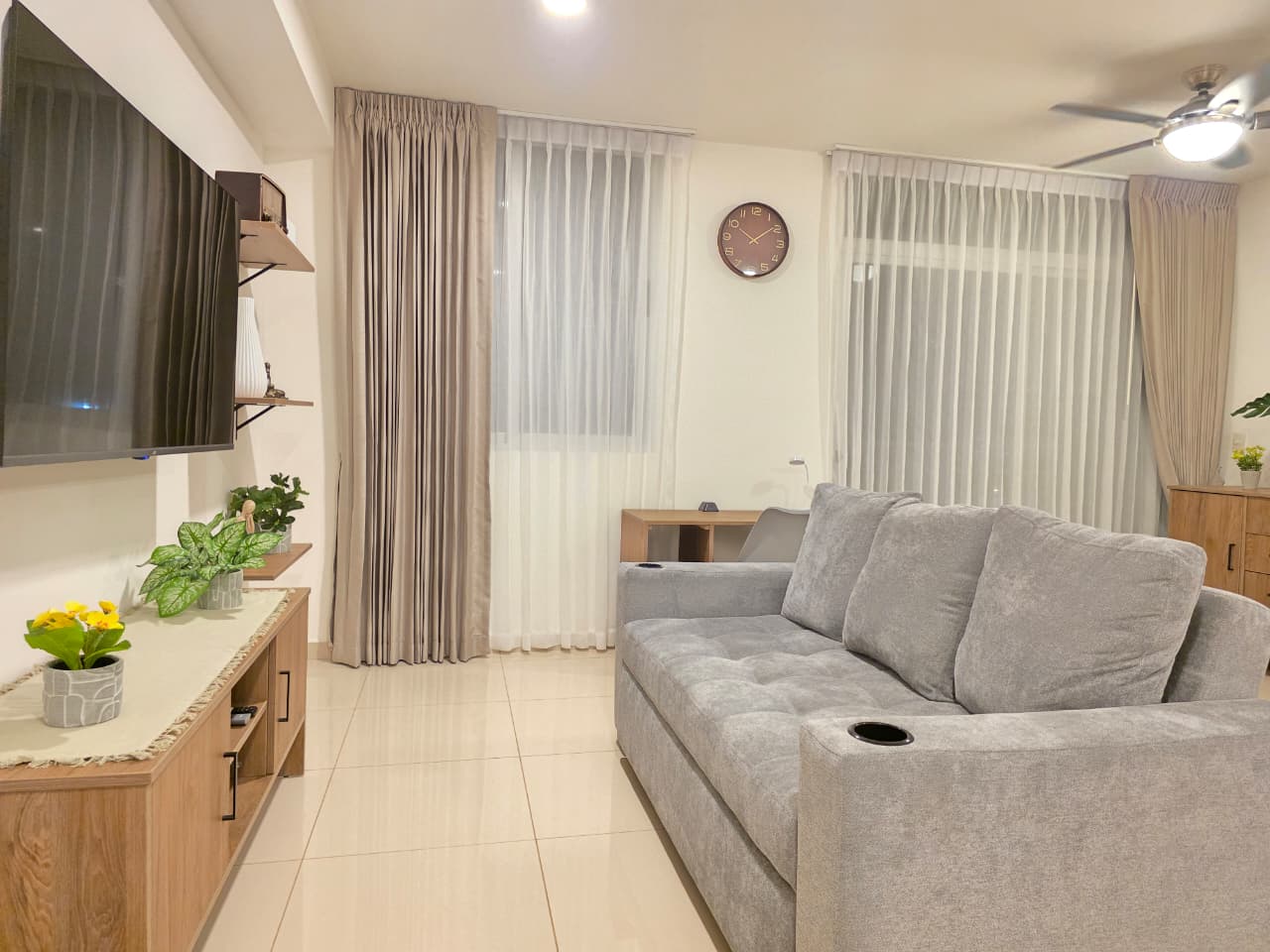 Apartamento en Cinco Esquinas