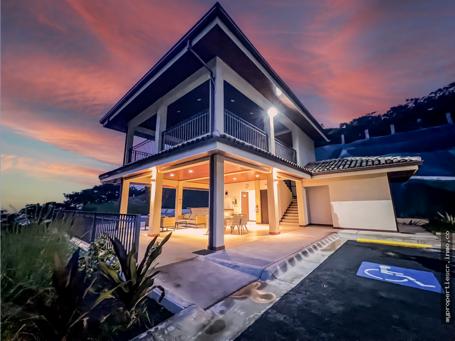 House at Santa Ana