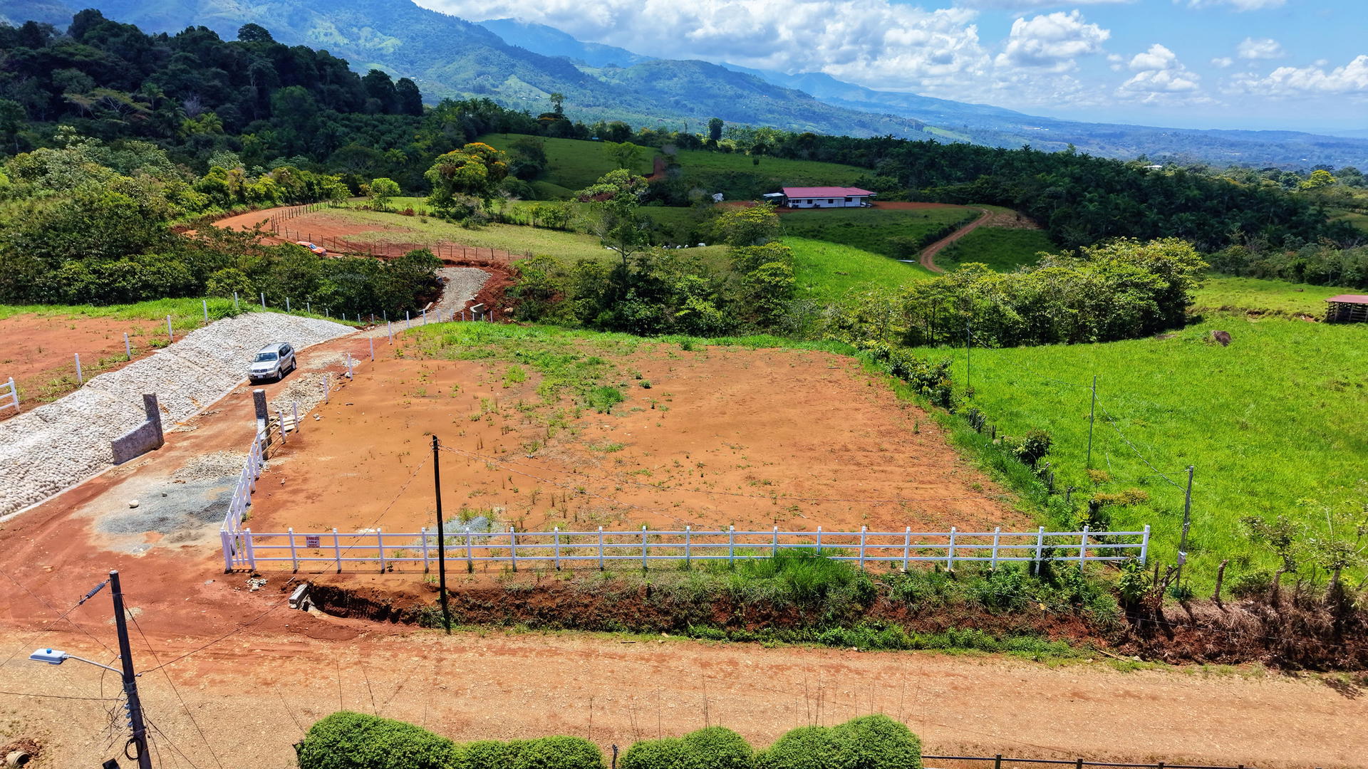 Land at Cajón