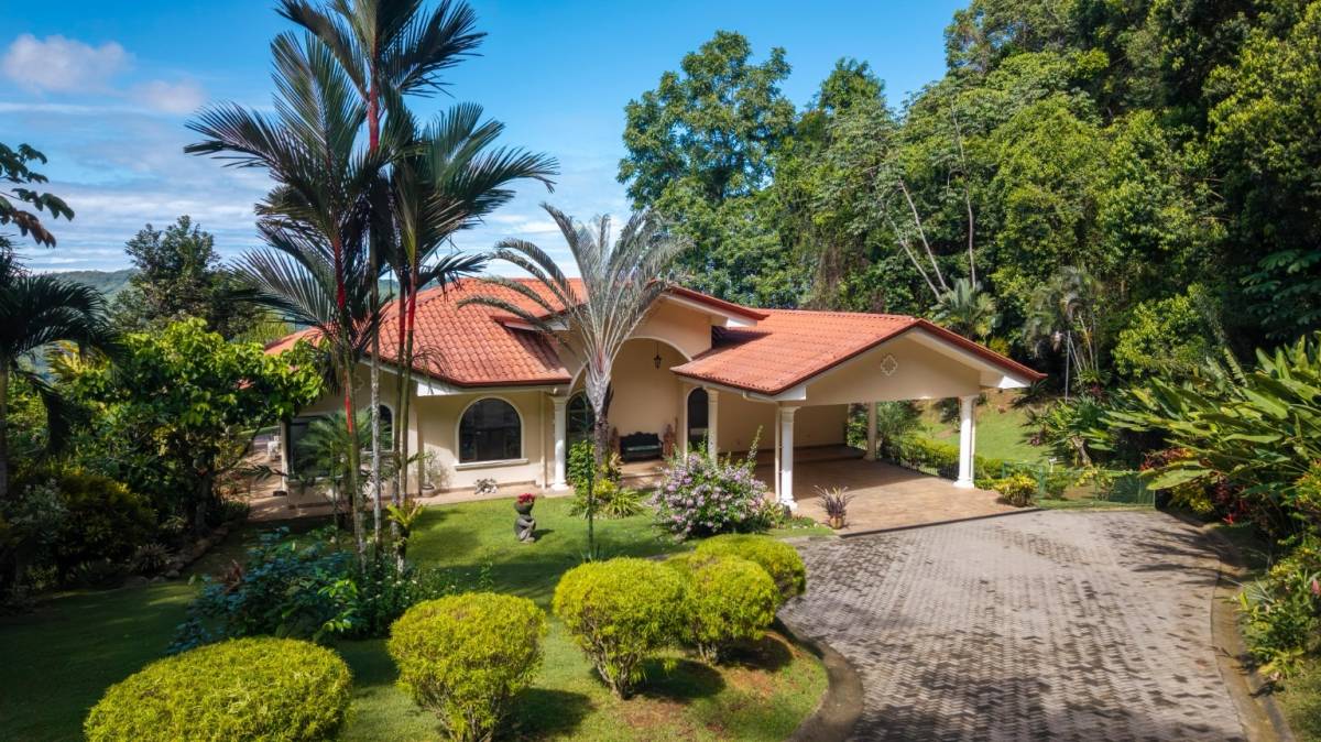 House at Platanillo