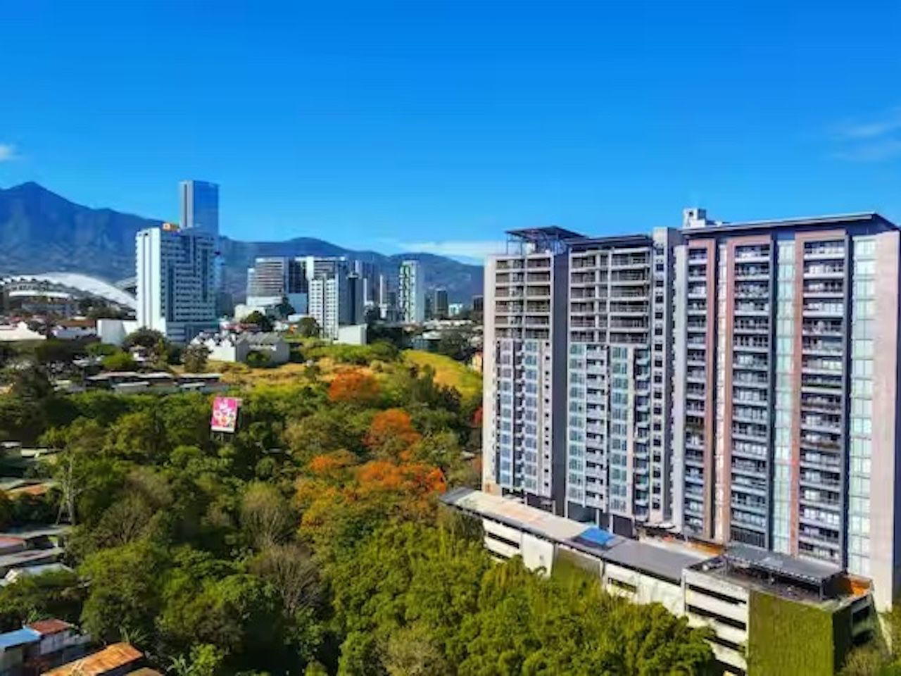 Propiedad en Azenza Towers