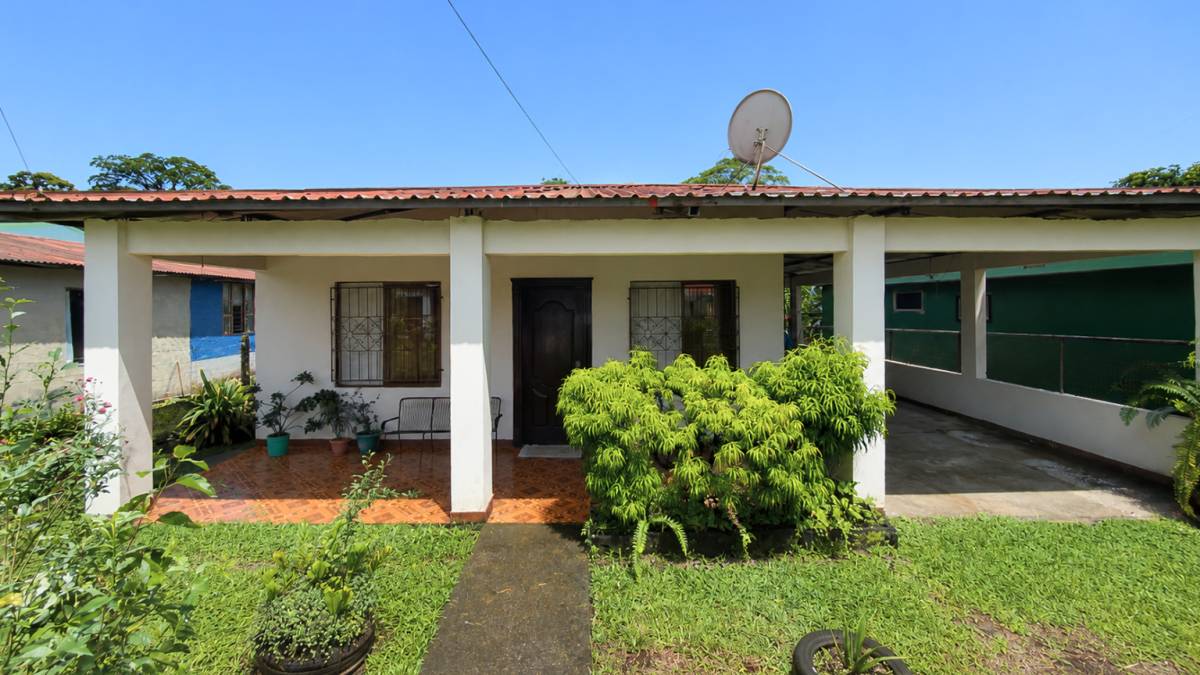 Casa en Roxana