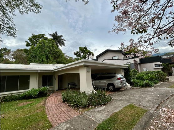 Casa en Condominio Los Laureles