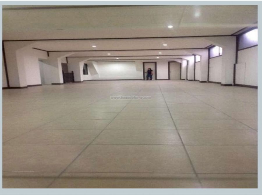 Comercial en Pavas
