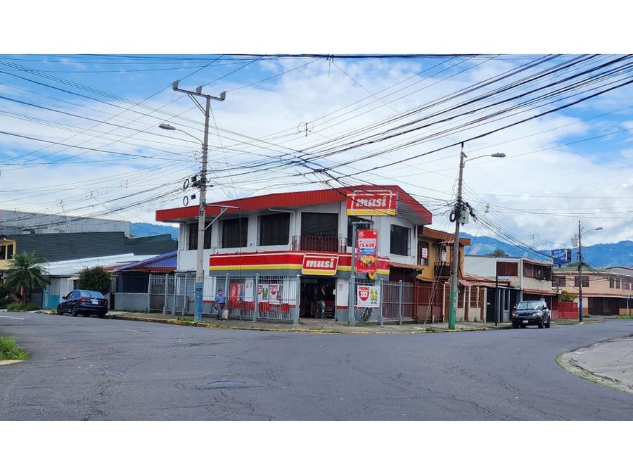 Commercial at San Sebastián