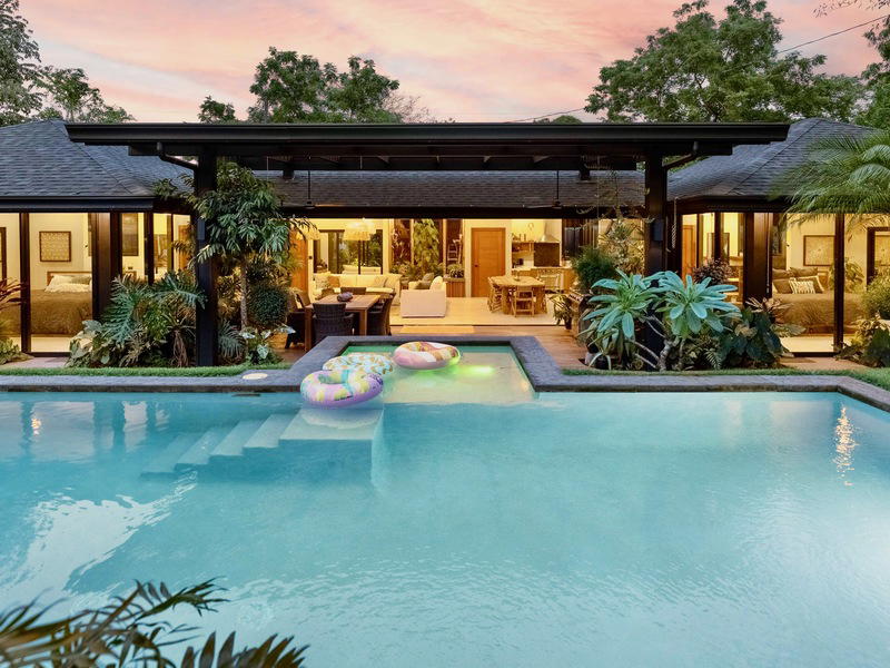 Property at Veintisiete de Abril