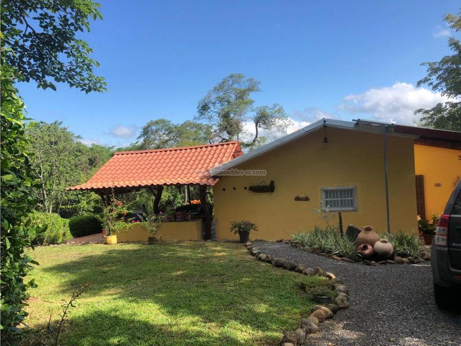 Encantadora quinta en Esparza -senderos, árboles frutales y vista-