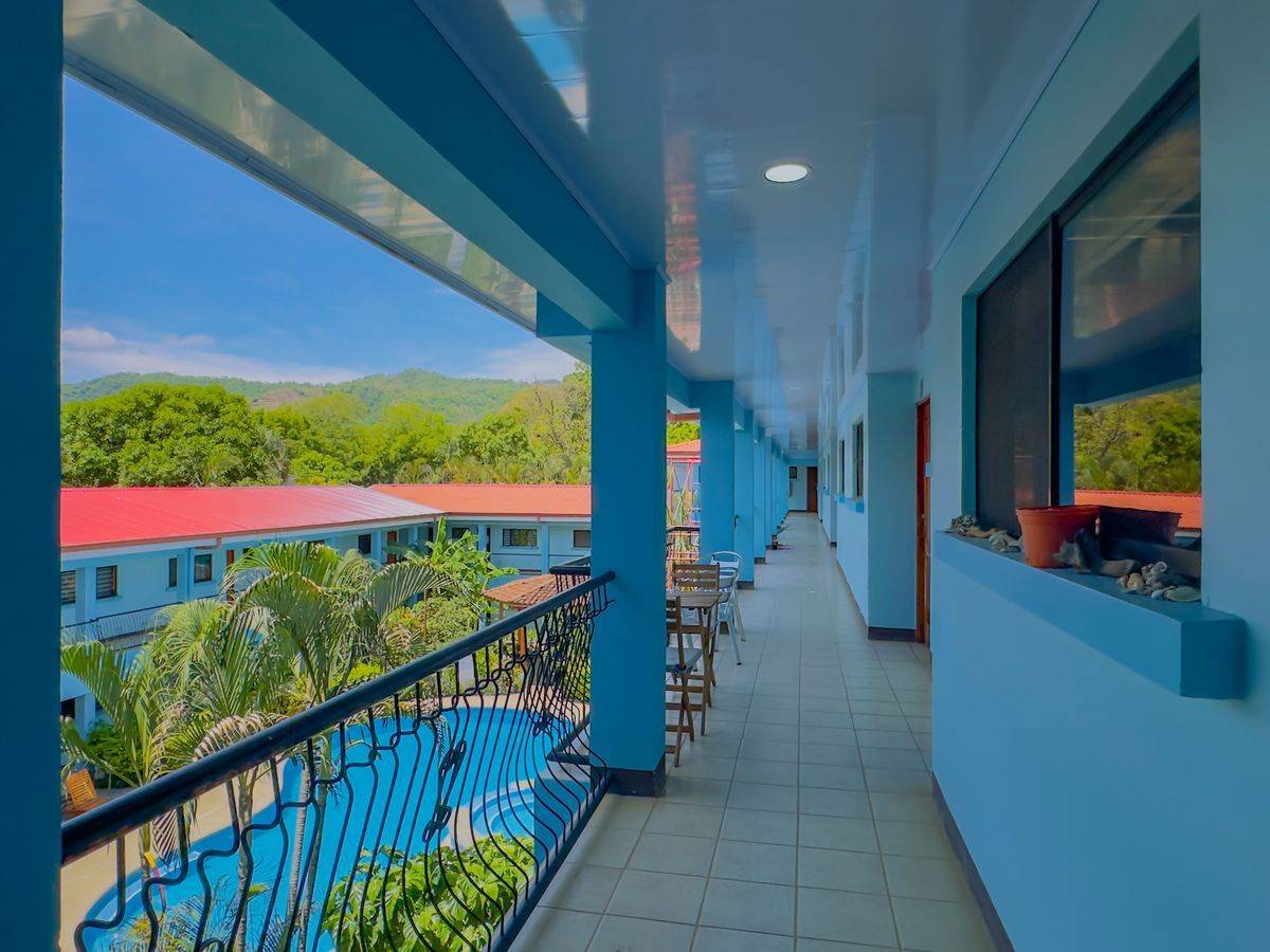 Marina Loft 312 | Estudio en Playas del Coco, a pasos de la playa y con piscina