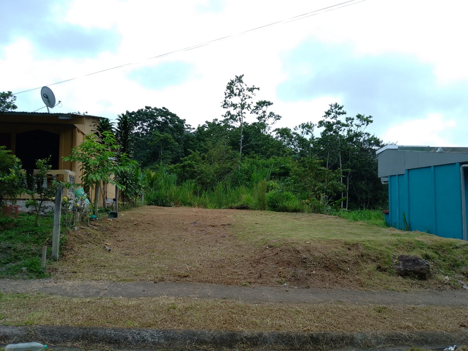 Land at Tres Equis