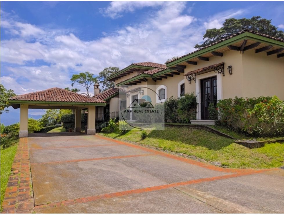 Casa en Escazú