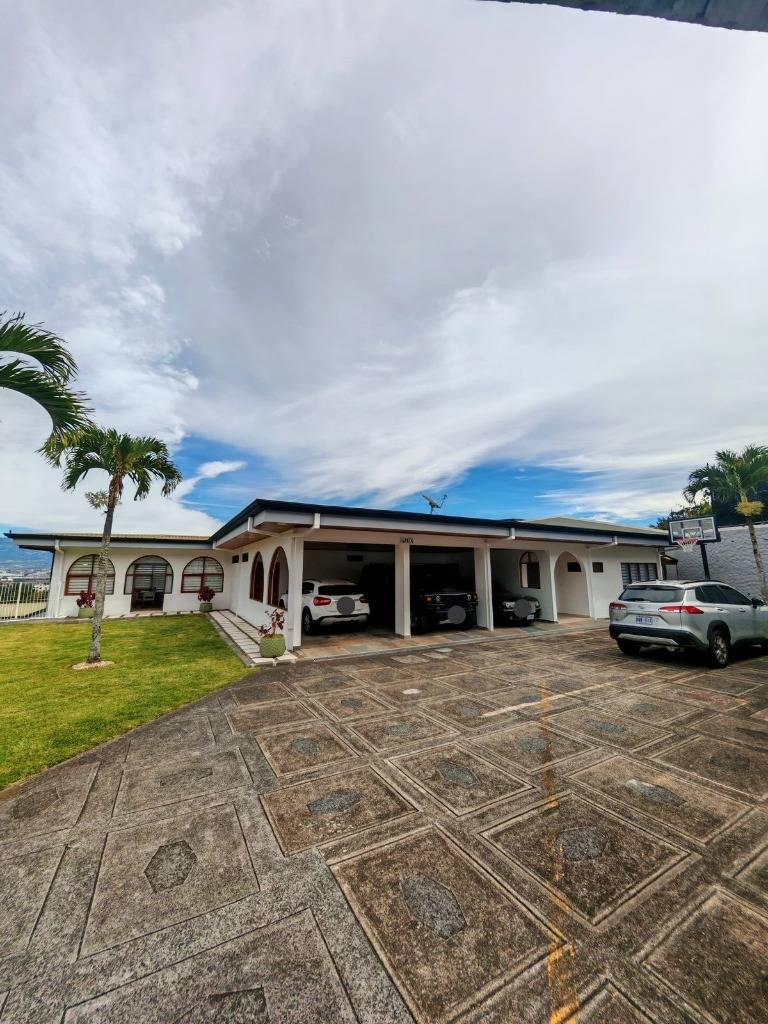 Casa en Escazú