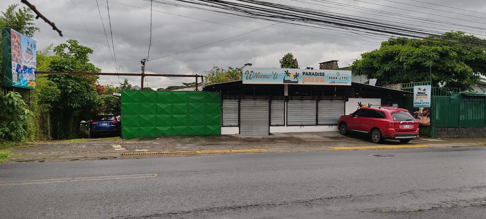 Commercial at Anselmo Llorente
