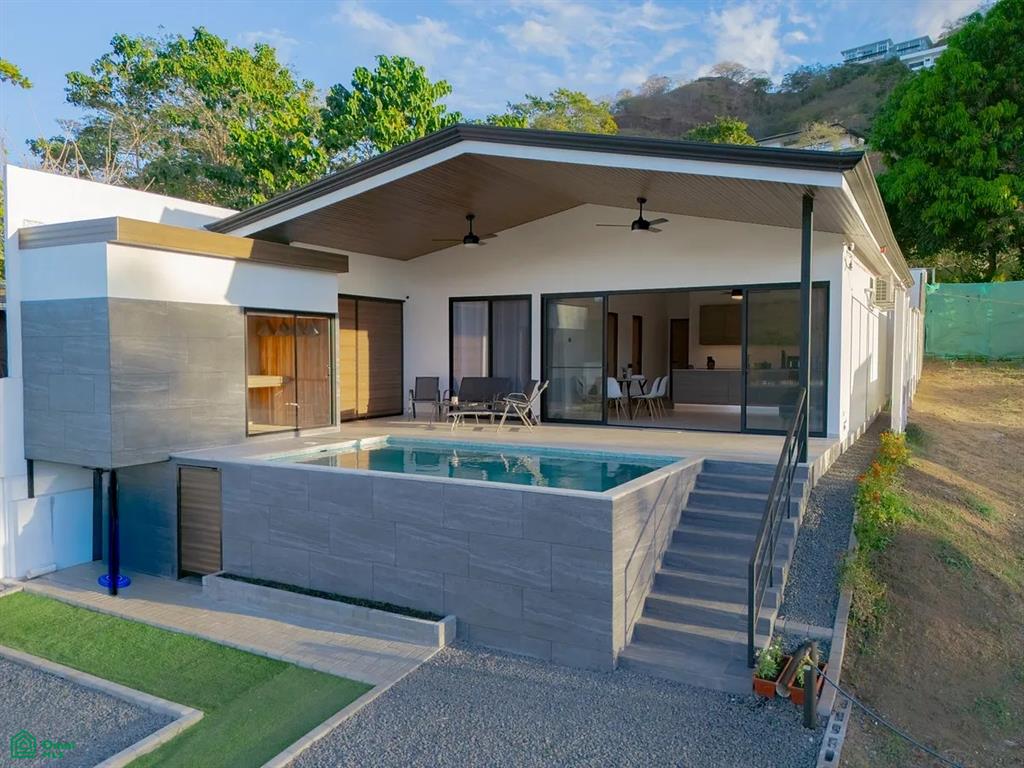 House at Sardinal