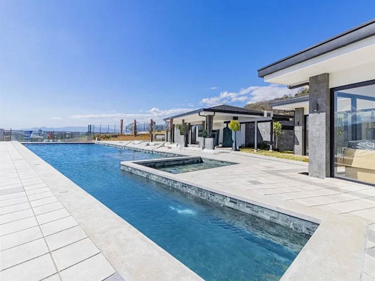 Propiedad en Condominio Vista Real