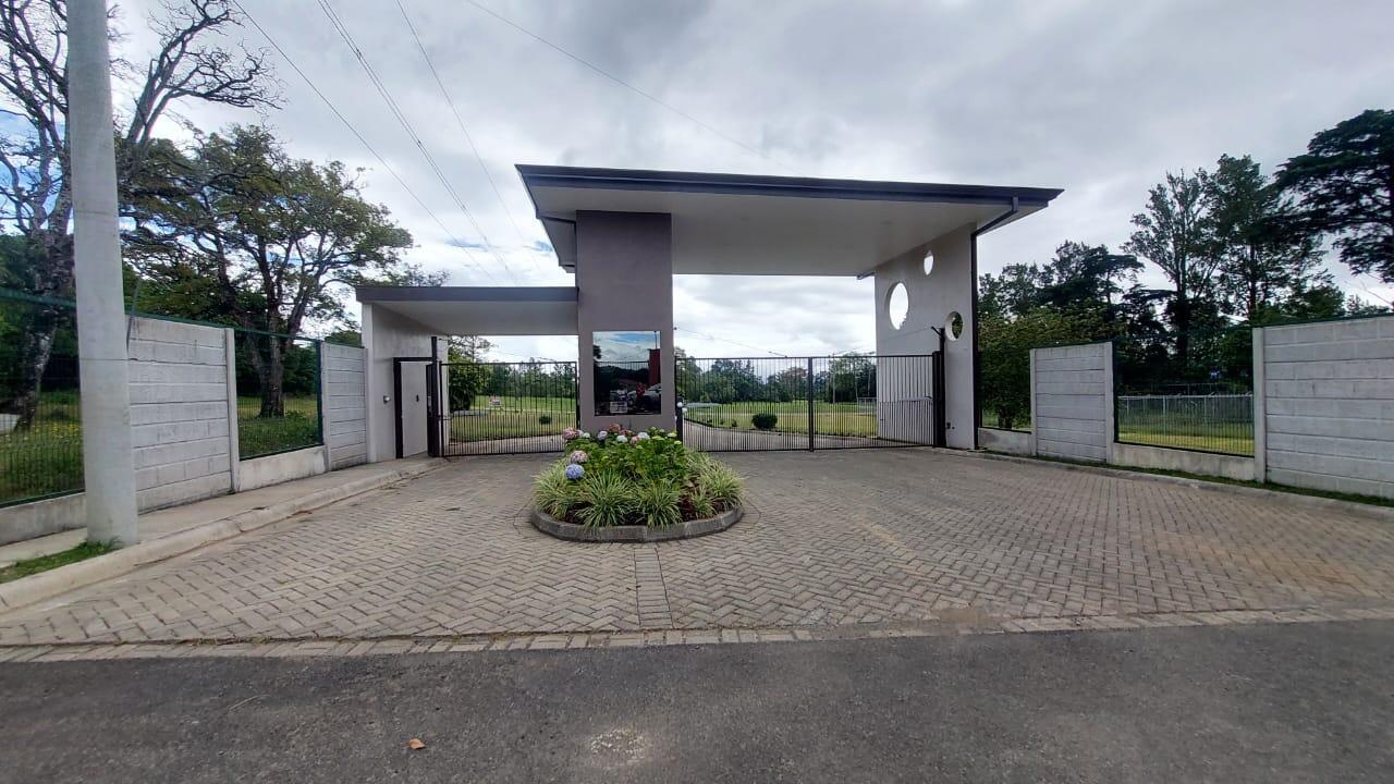 Property at Jesús