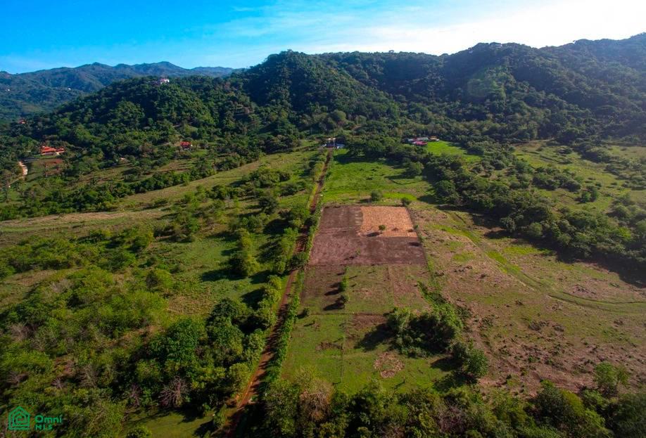 Land at Bejuco