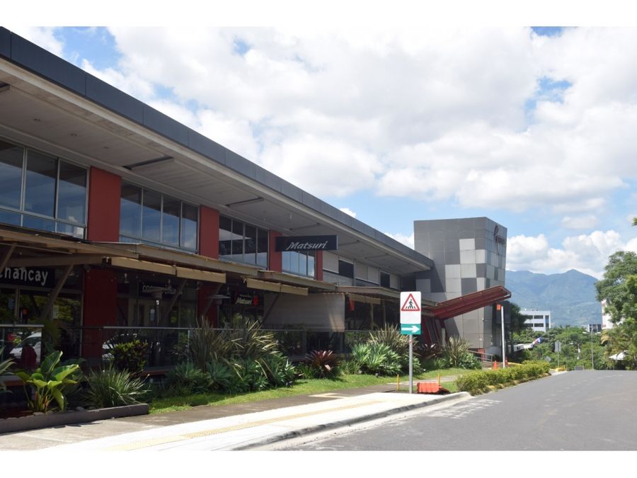 Commercial at San Pedro